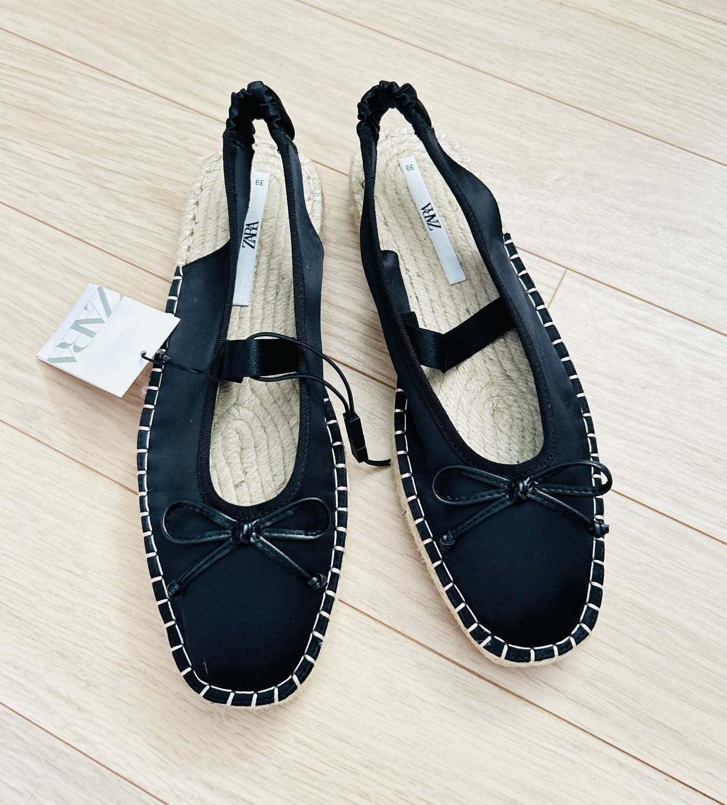 Black low espadrilles ballerina model Zara