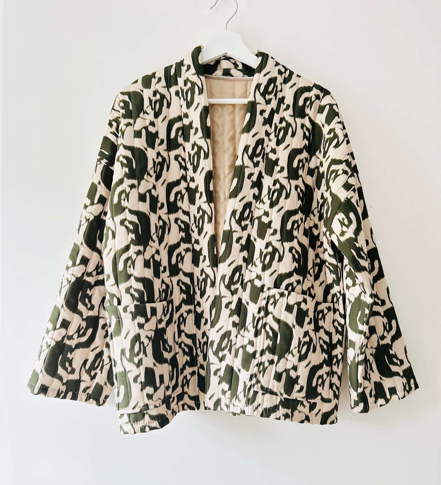 Khaki crème quilted jack