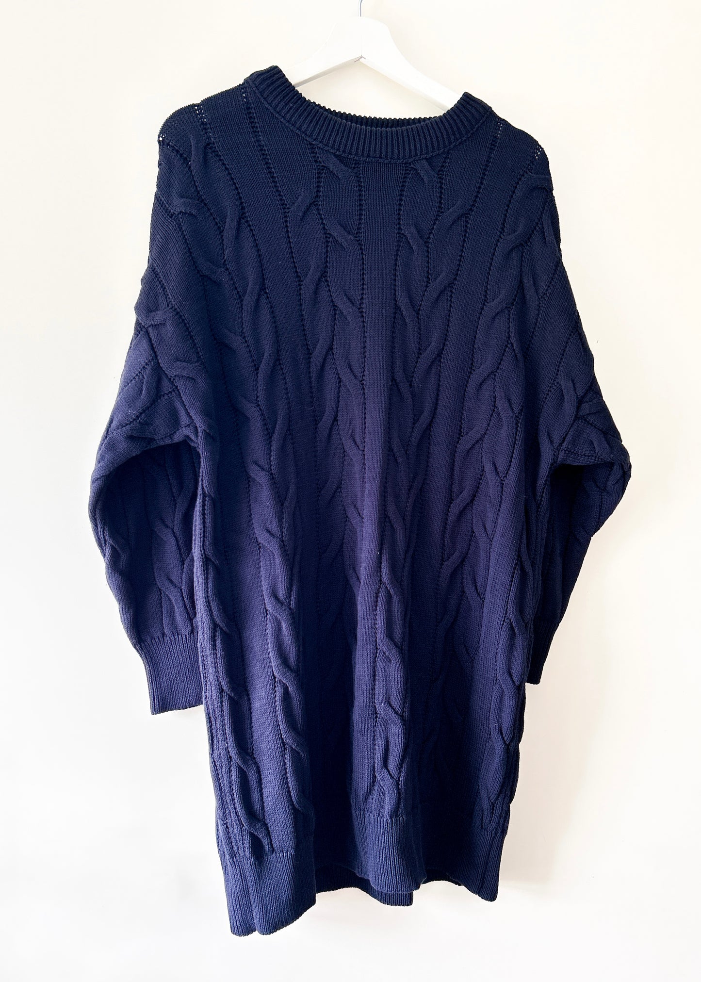 Dark blue knitted cable knit sweater Stradivarius