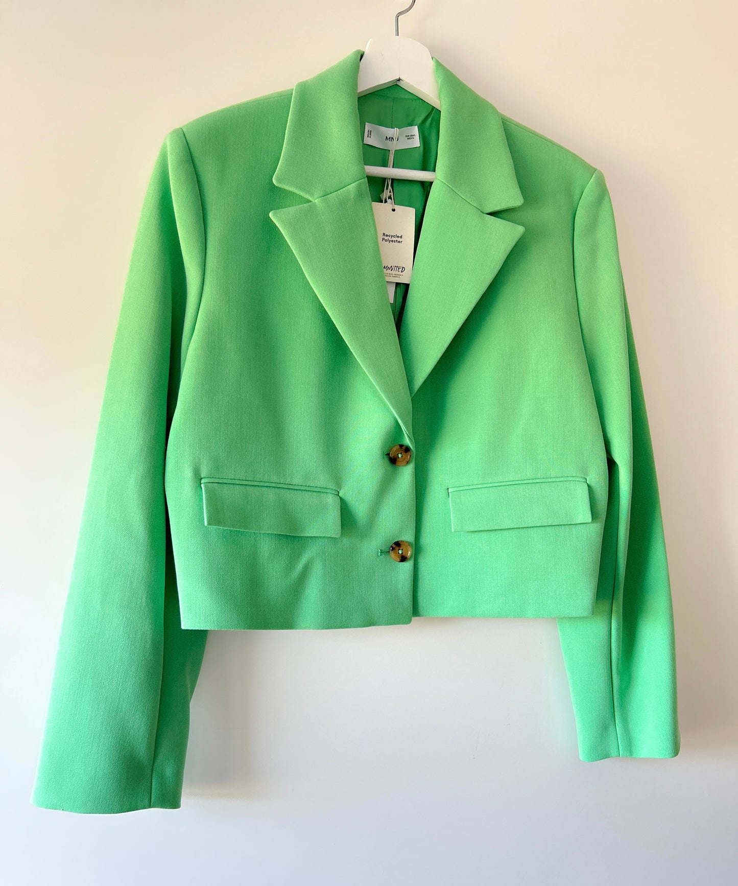 Neon blazer Mango