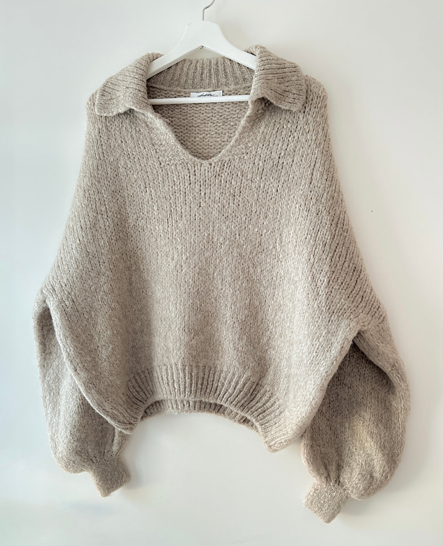 V-neck Sweater - Mayla Beige
