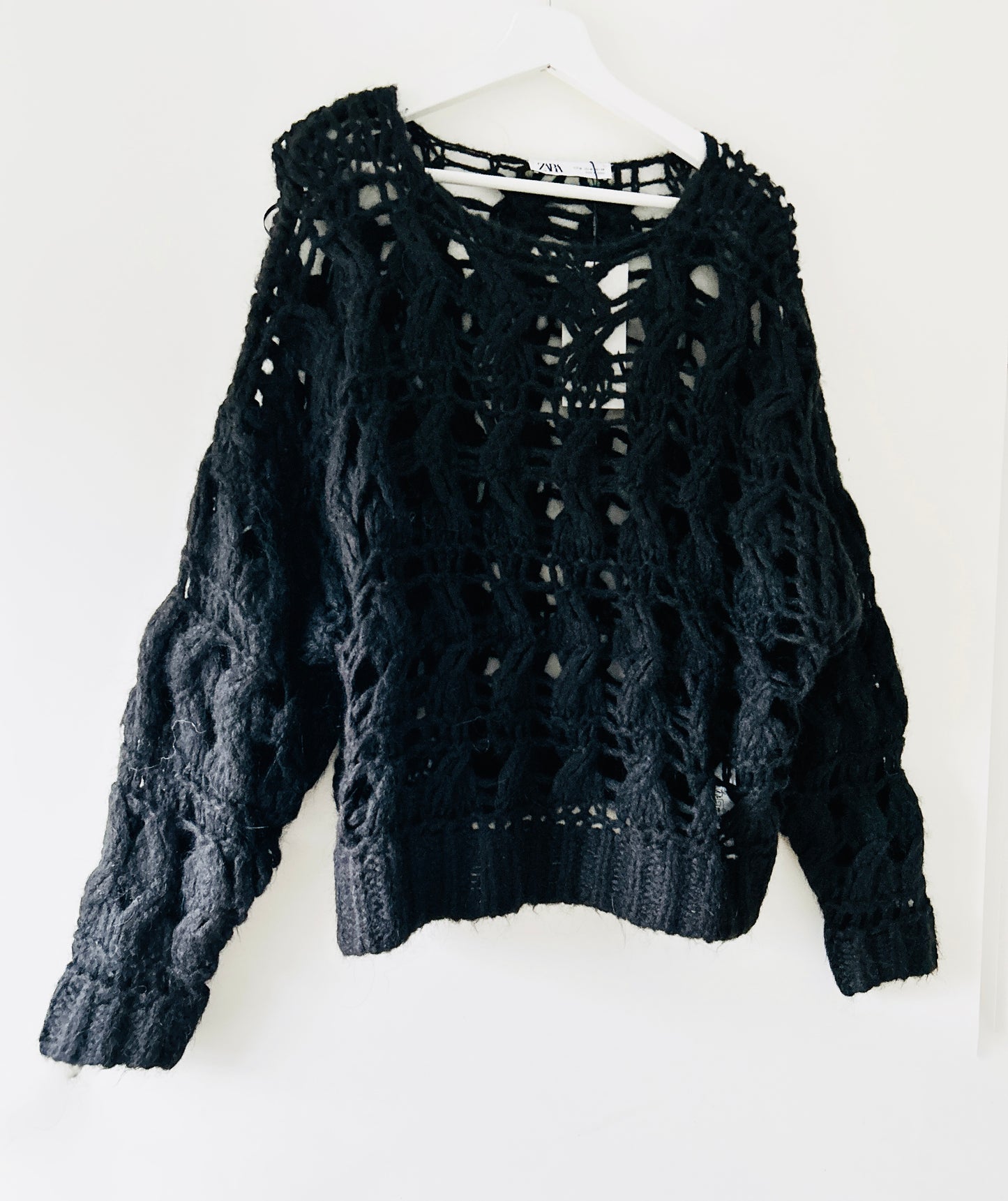 Black chunky knitted wool sweater Zara
