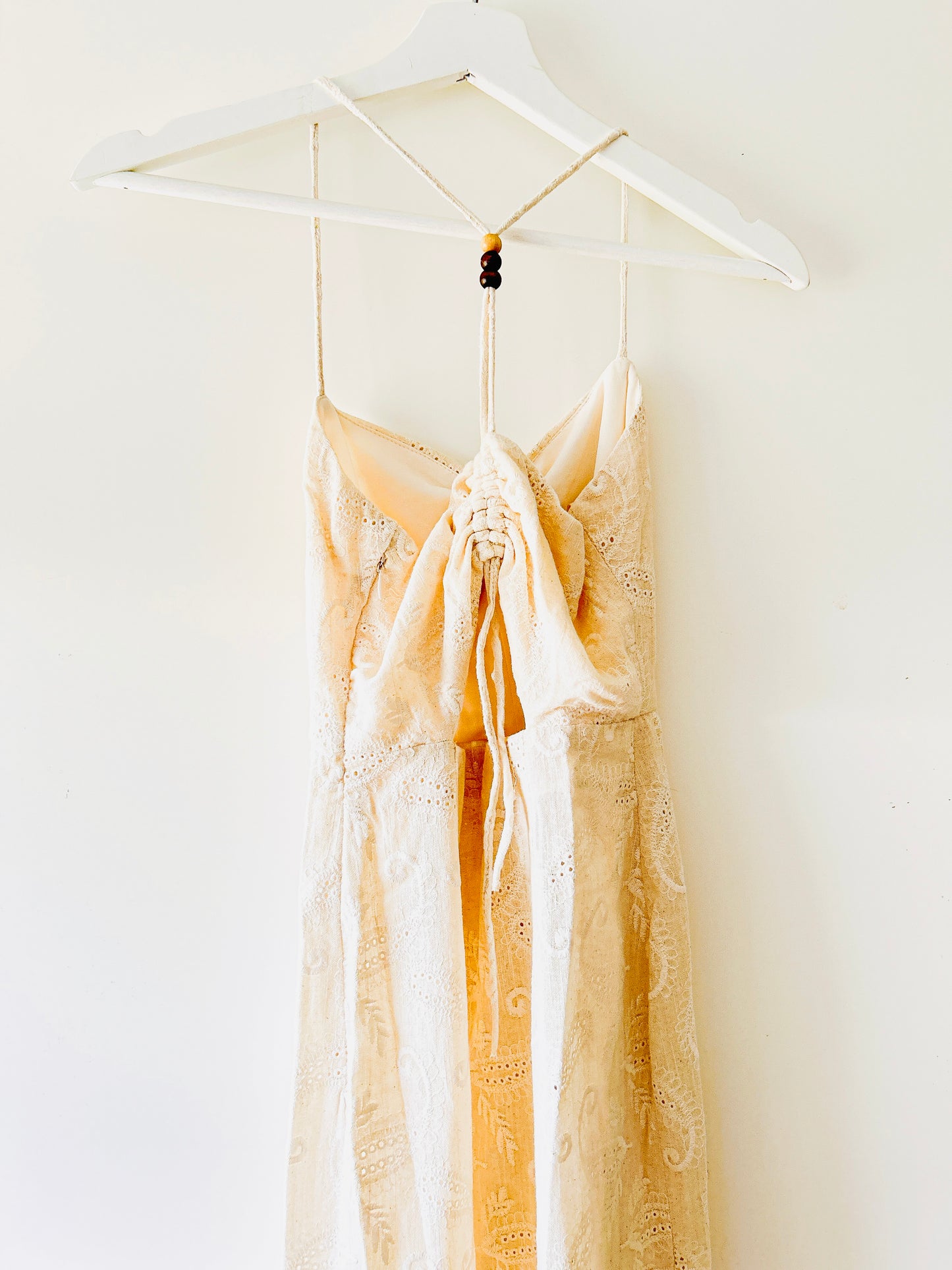 Ecru embroidered long dress Zara