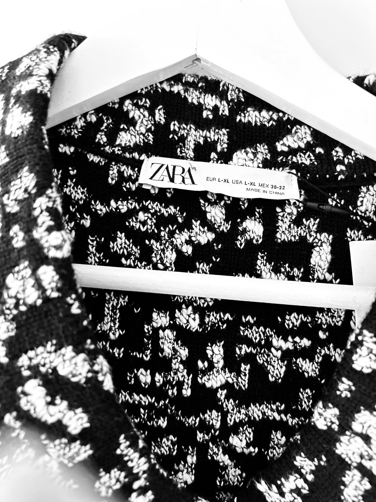Black/white knitted wrap coat Zara