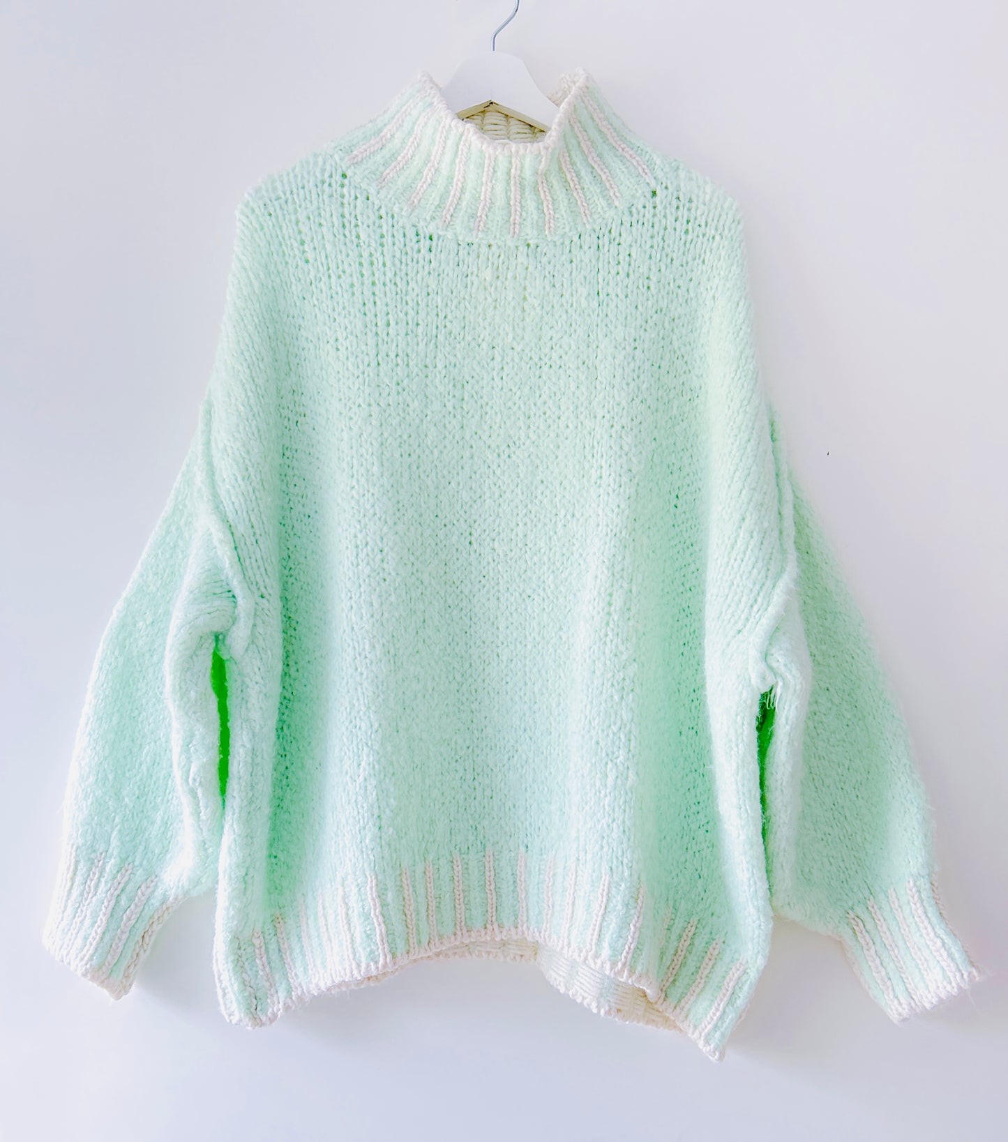 Knitted Sweater - Herringbone collar mint green