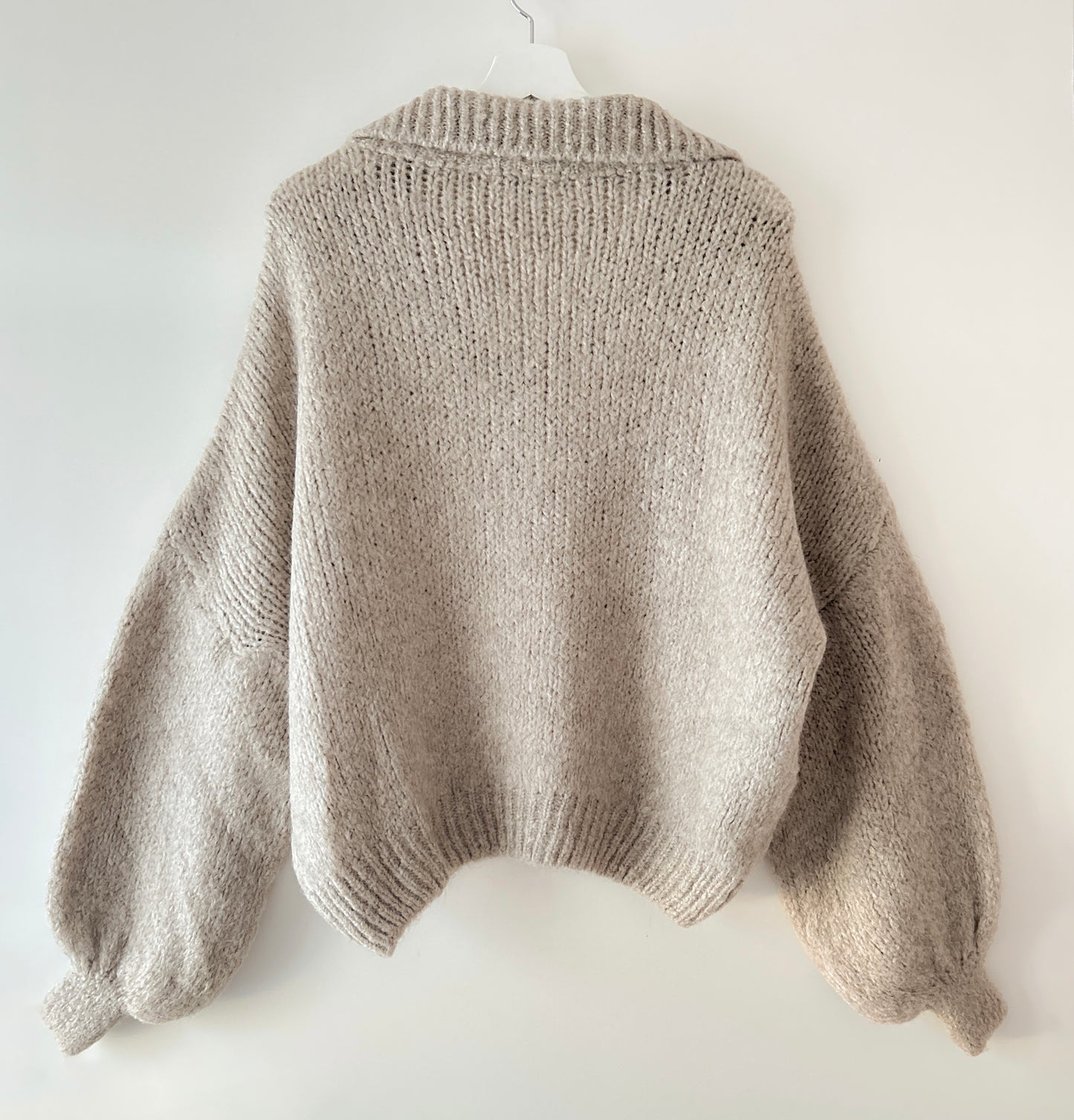 V-neck Sweater - Mayla Beige