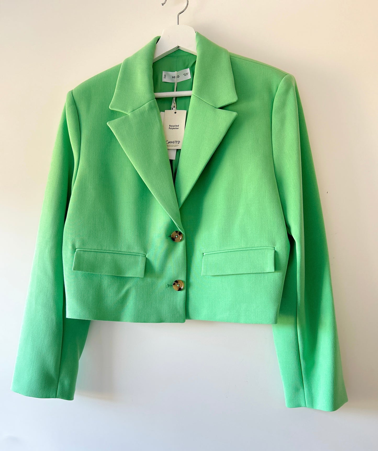 Neon blazer Mango