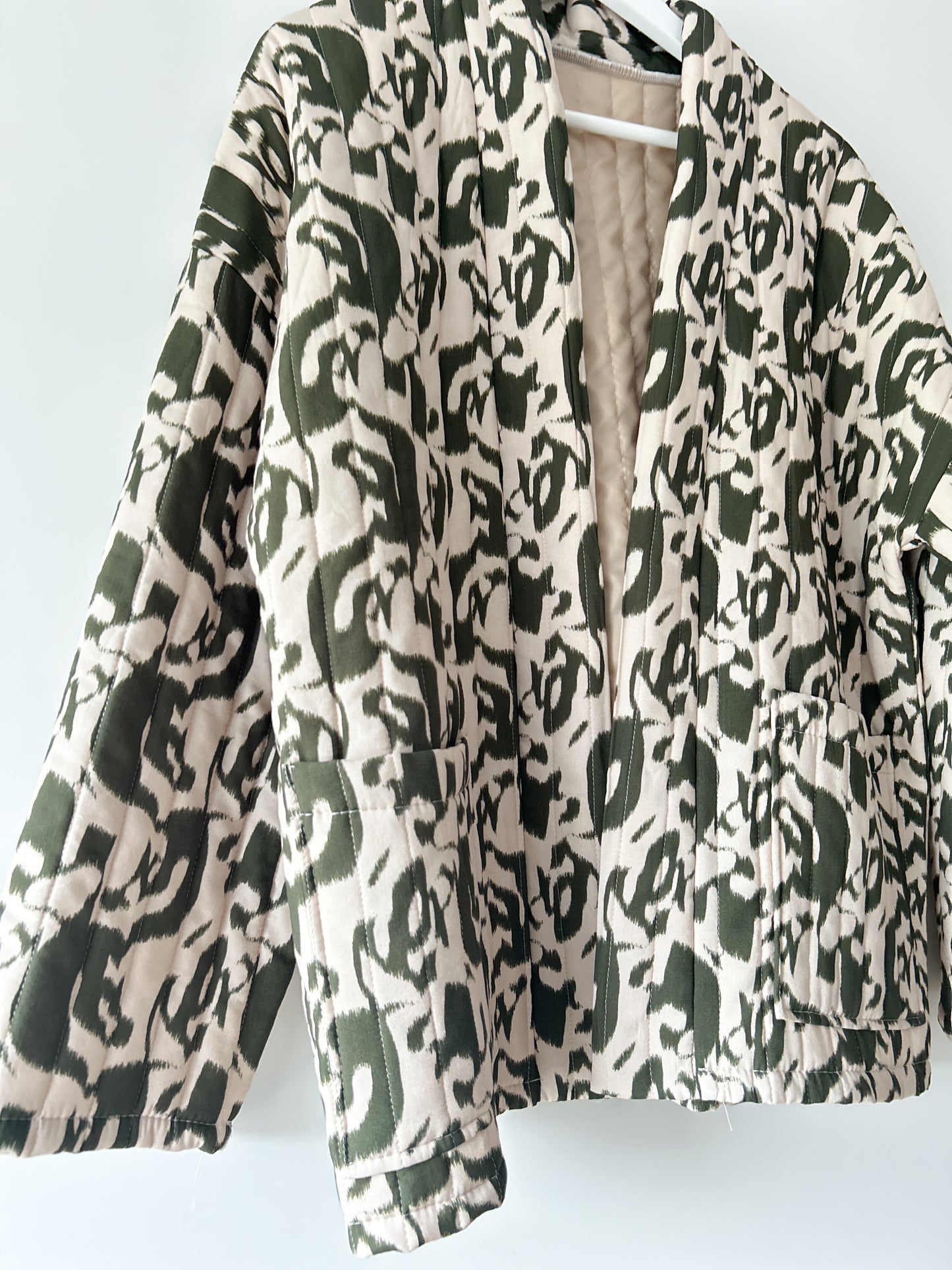 Khaki crème quilted jack