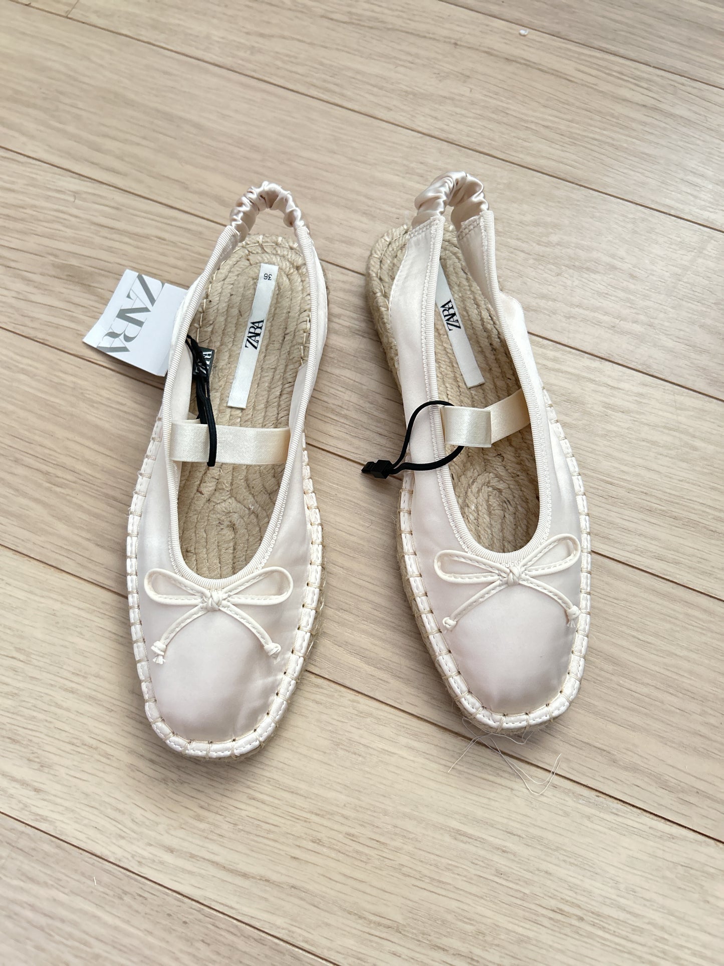 Beige low espadrilles ballerina model Zara