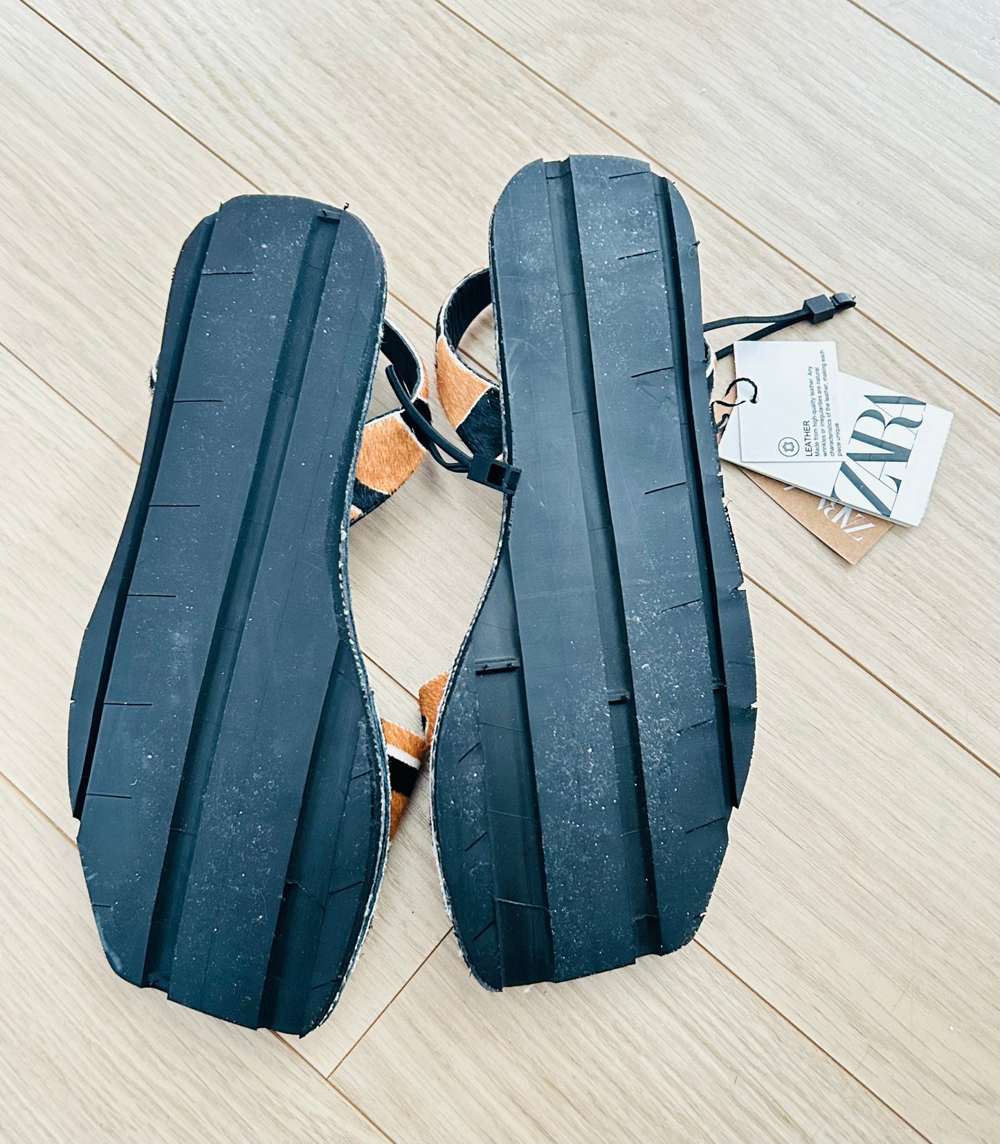 Sandales en cuir zèbre