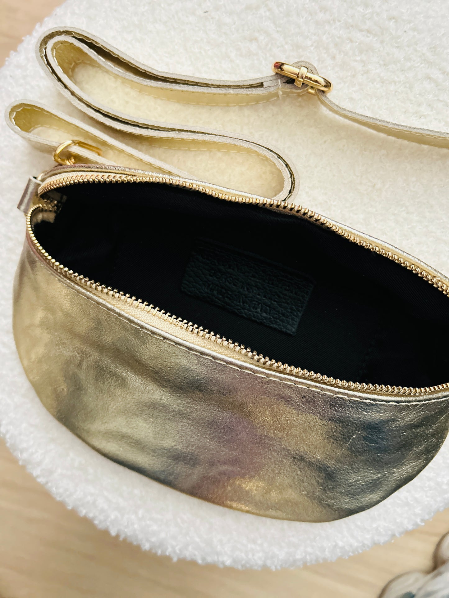 Leren schoudertas - Liora metallic goud