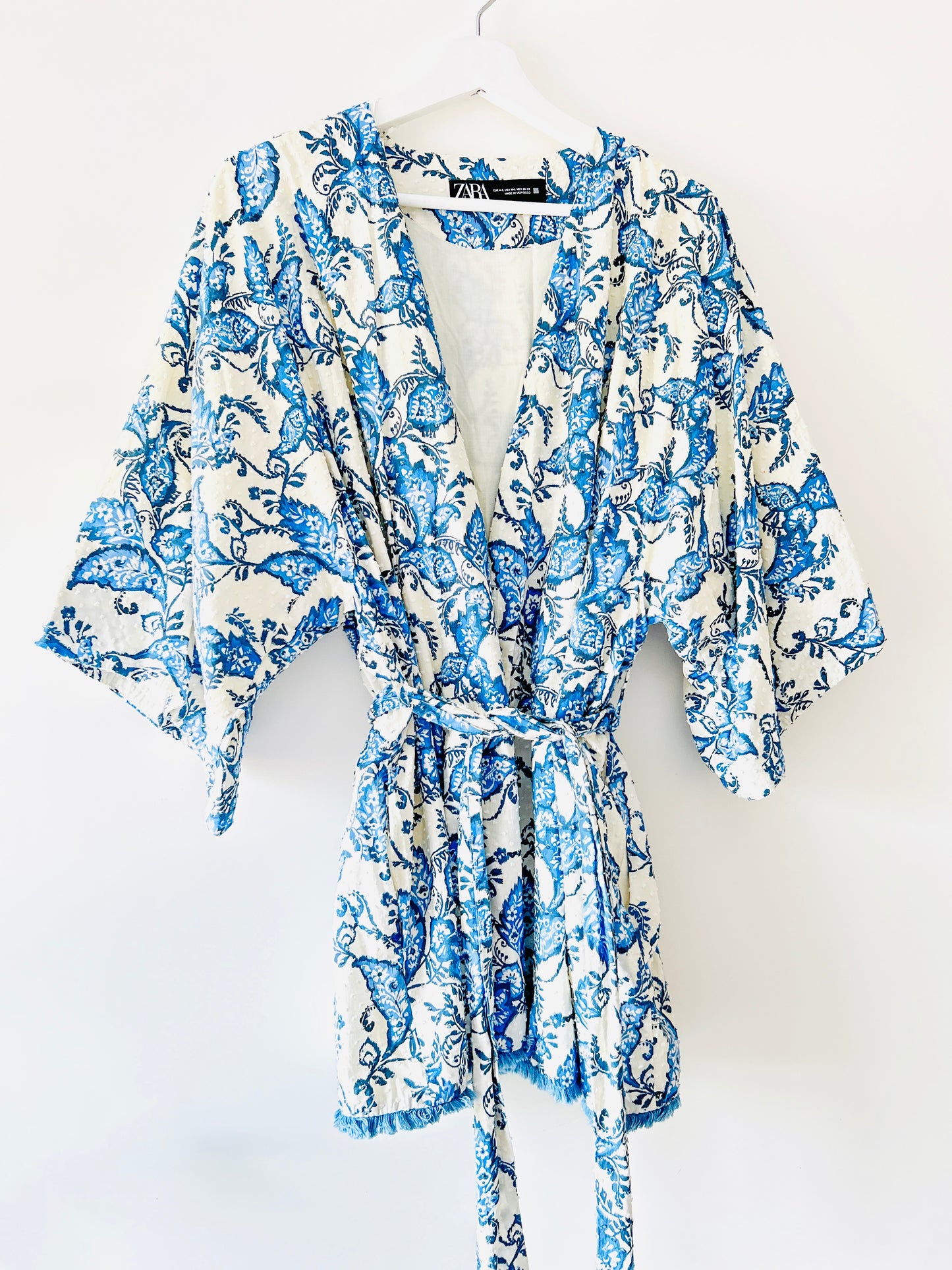 Kimono avec broderie Zara