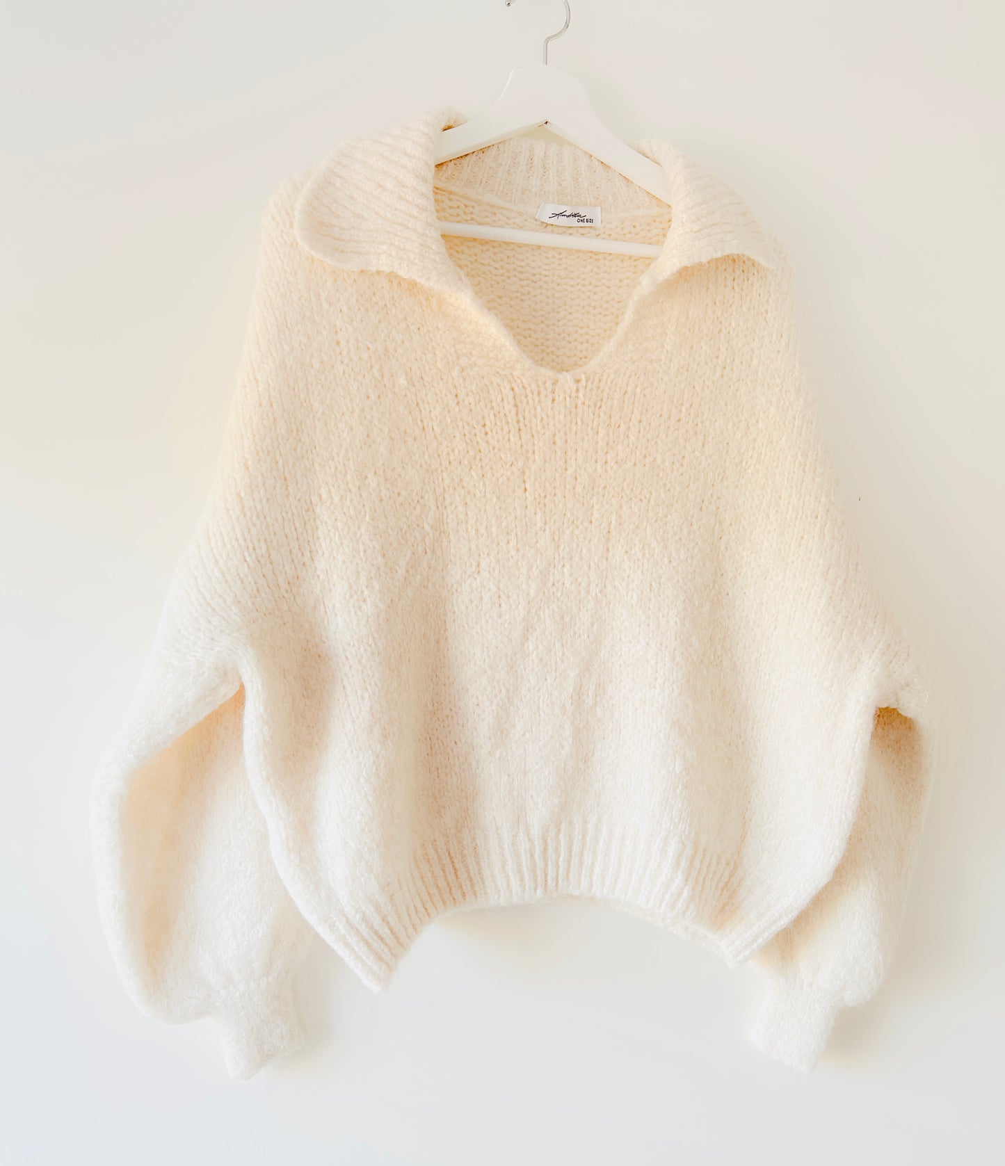 V-neck sweater - Mayla off-white