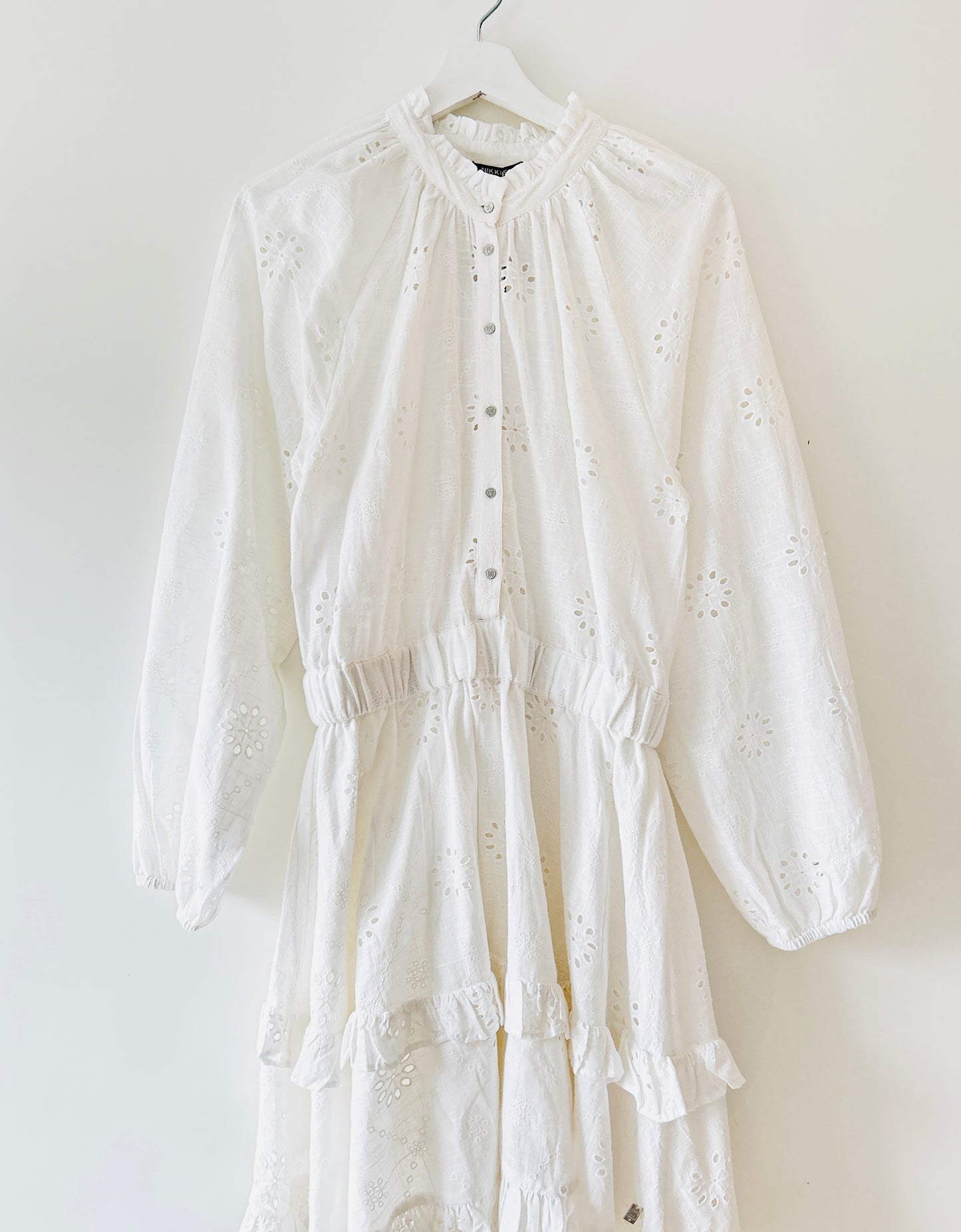 Robe en coton brodée NIKKIE