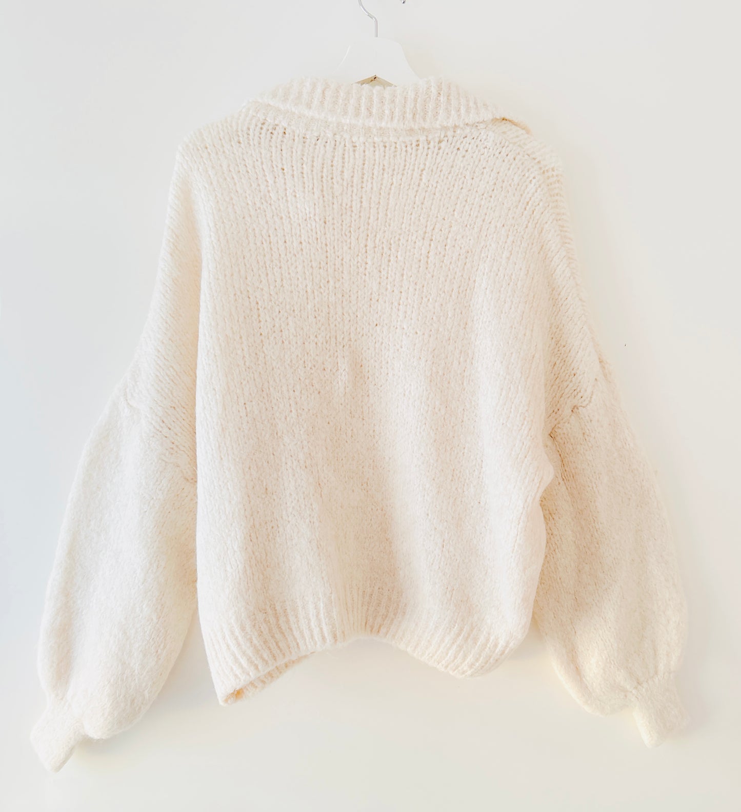 V-neck sweater - Mayla off-white