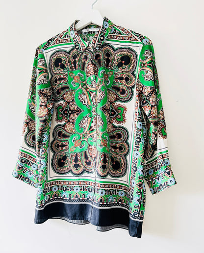 Blouse effet satiné bleu/blanc Zara