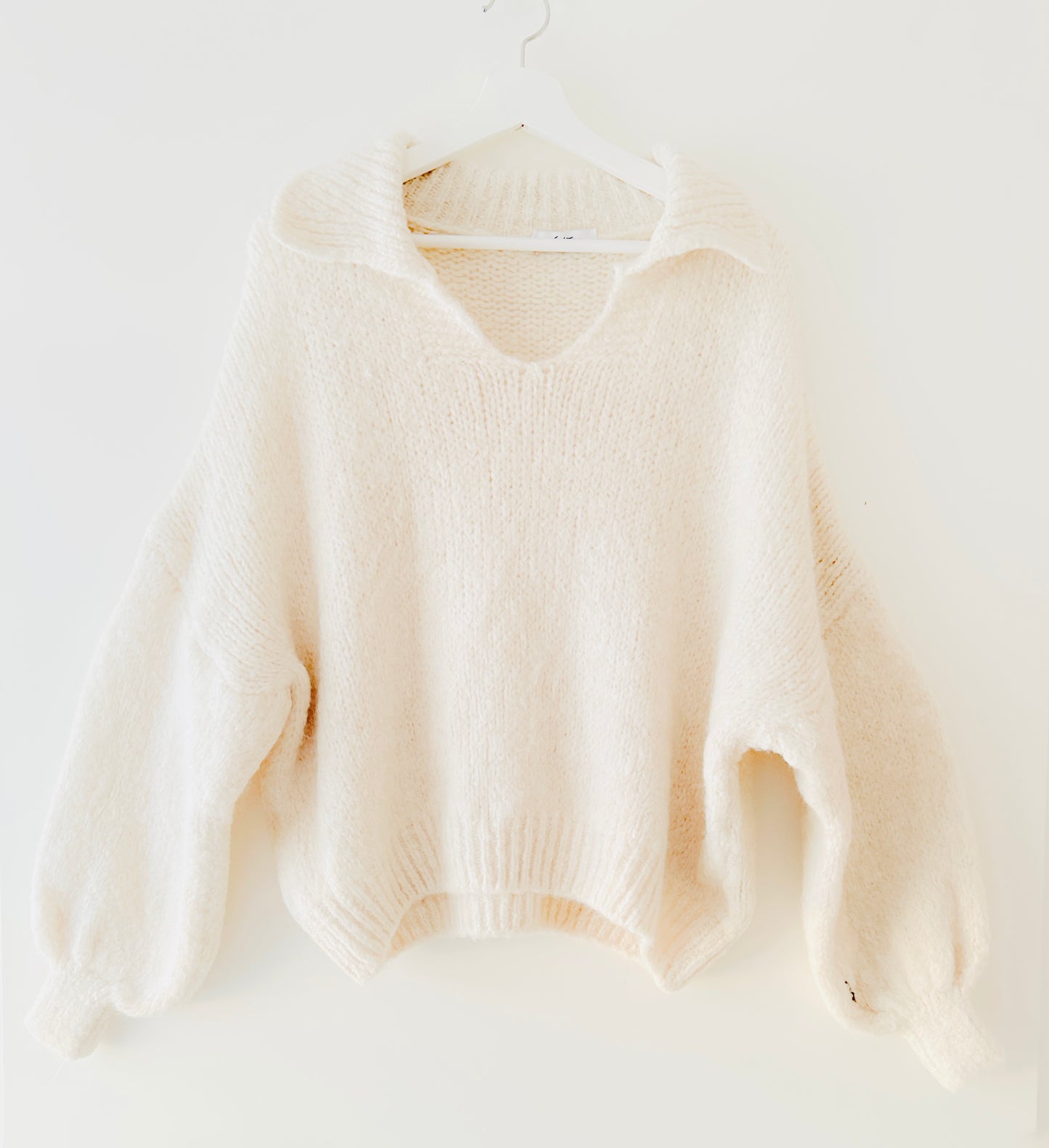 V-neck sweater - Mayla off-white
