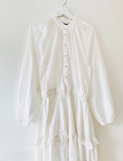 Robe en coton brodée NIKKIE