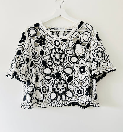 Short crochet top Zara