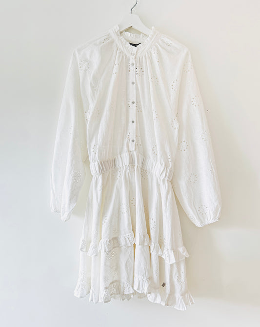 Robe en coton brodée NIKKIE
